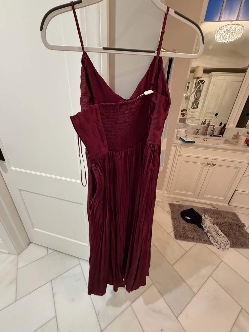 Astr the label Maeve pleated dress - Picture 3 of 6